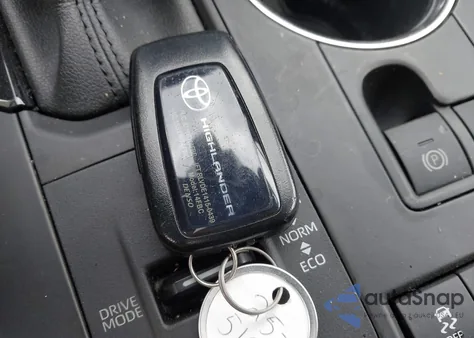 2021 Toyota Highlander Hybrid Xle from USA, damaged, VIN 5TDGBRCH6MS530331